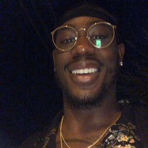 Meet your Posher, Deshaun